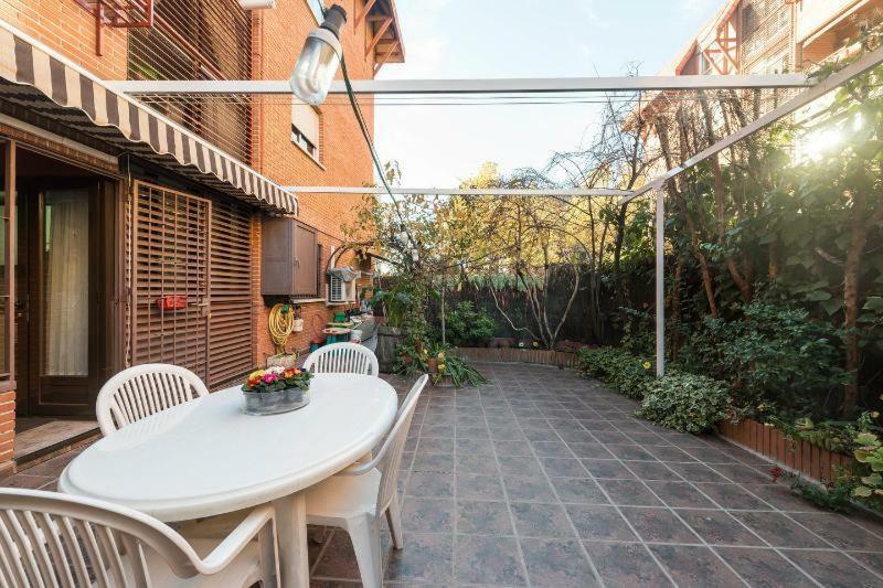 Vivienda Familiar Con Jardin Junto A Ifema Apartment Madrid Exterior photo