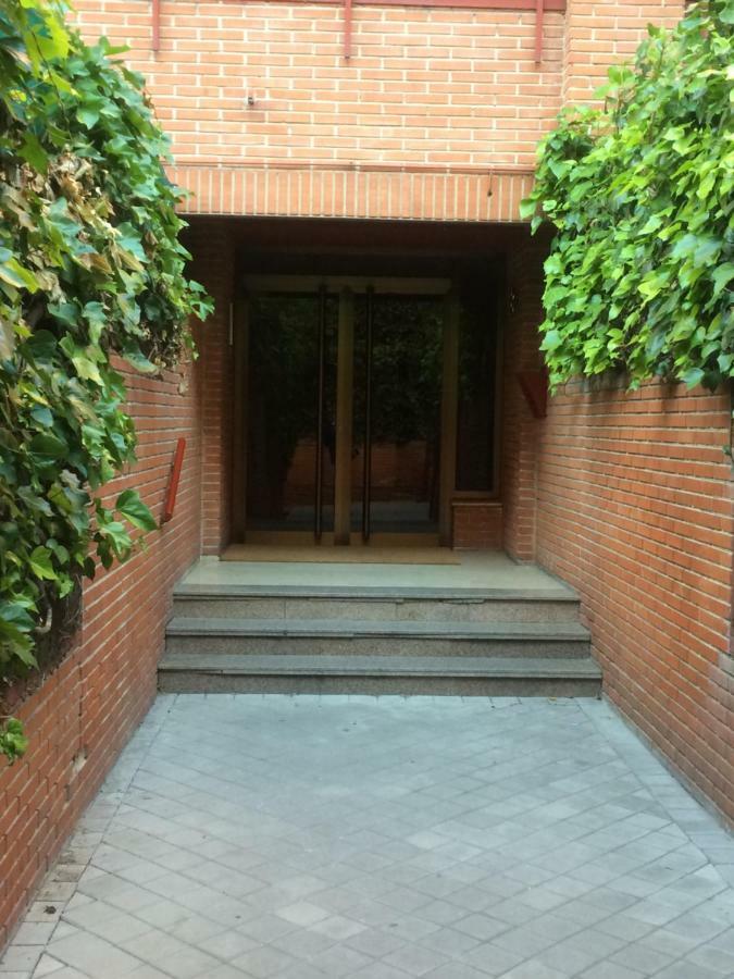 Vivienda Familiar Con Jardin Junto A Ifema Apartment Madrid Exterior photo